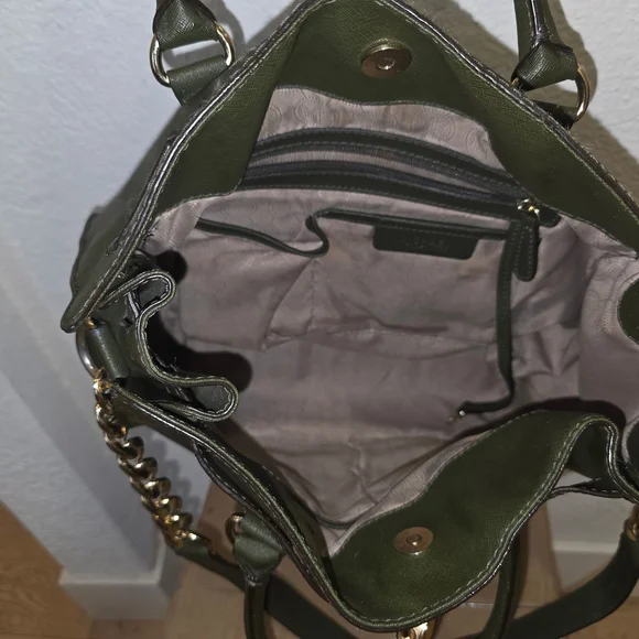 Michael Kors Hamilton bag In Olive - Picture 8 of 8